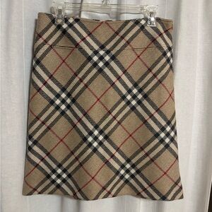 Burberry skirt